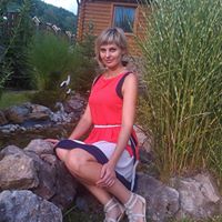 Надя Стахура 