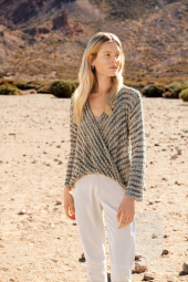 Пуловер, связанный узором с вытянутыми петлями, схема вязания на сайте Люди Вяжут