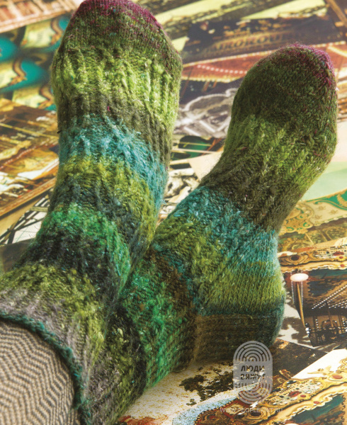Traveling Stitches Socks, схема вязания на сайте Люди Вяжут