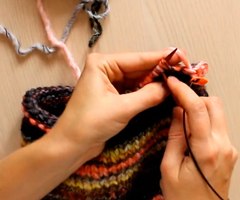 Вяжем шапку для начинающих (урок Дарьи Ефимченко)! Вяжем шапку для начинающих (урок Дарьи Ефимченко)!
